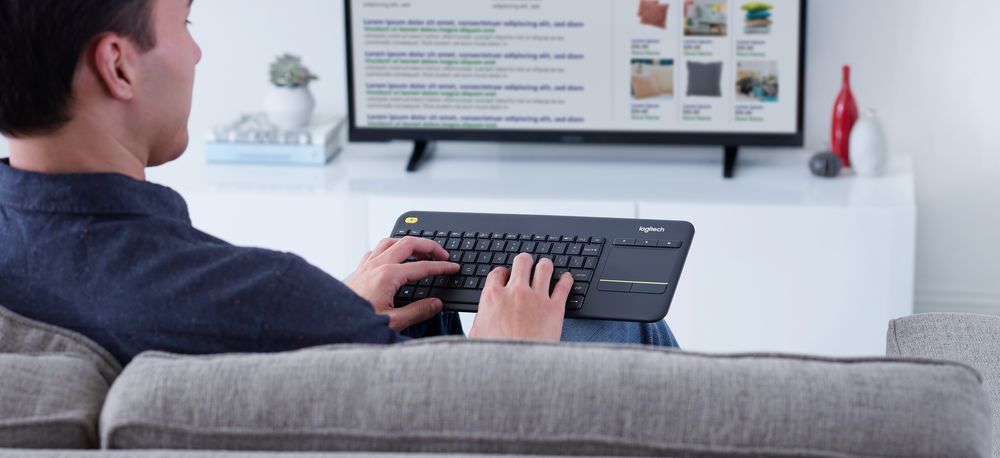Logitech K400 Plus Wireless Keyboard 無線觸控板鍵盤