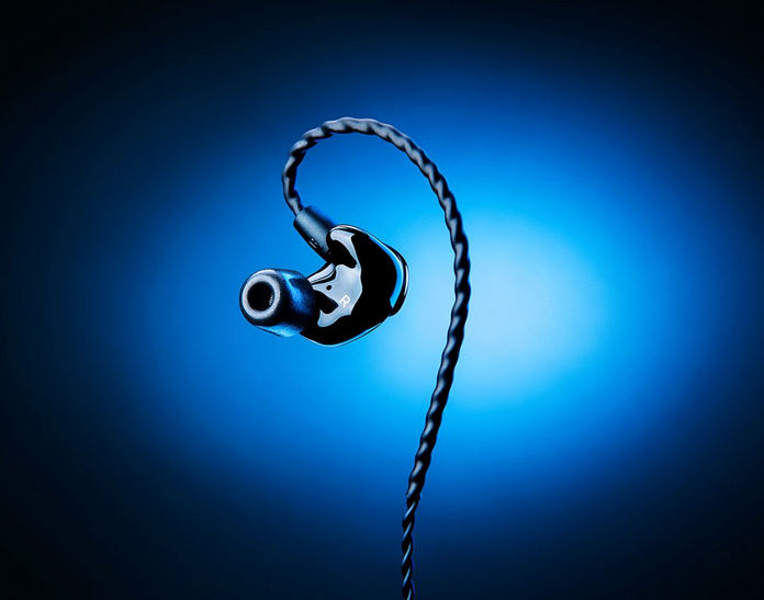 Razer Moray - Ergonomic In-ear Monitor for All-day Streaming  適合全天直播的人體工學設計入耳式監聽耳機