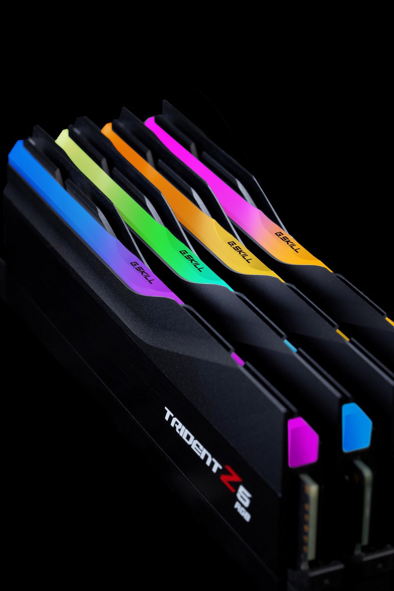 G Skill Trident Z5 RGB 黑/銀/白 DDR5-6400Mhz 32GB (16GBx2) CL32-39-39-102