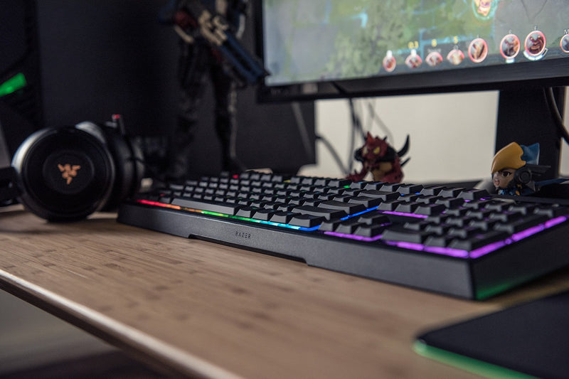 Razer Ornata Chroma 雨林狼蛛全彩光 薄膜機械式鍵盤
