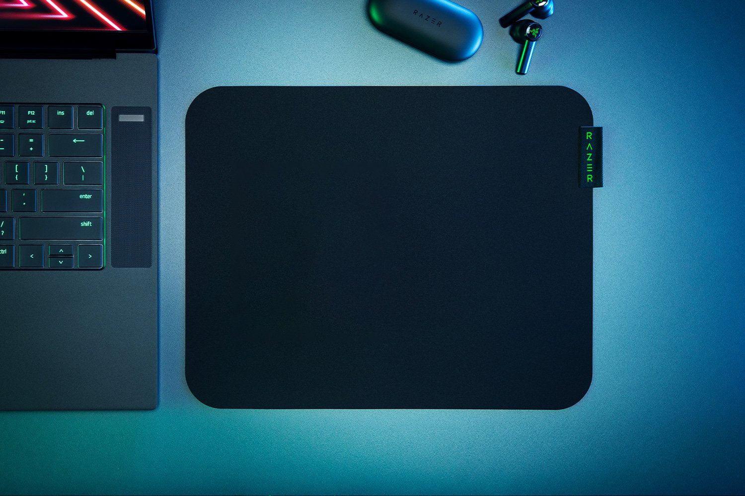 Razer Sphex V3 - 小 超薄硬質遊戲滑鼠墊