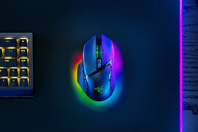 Razer Basilisk V3 Pro 人體工學無線遊戲滑鼠 (黑/白)