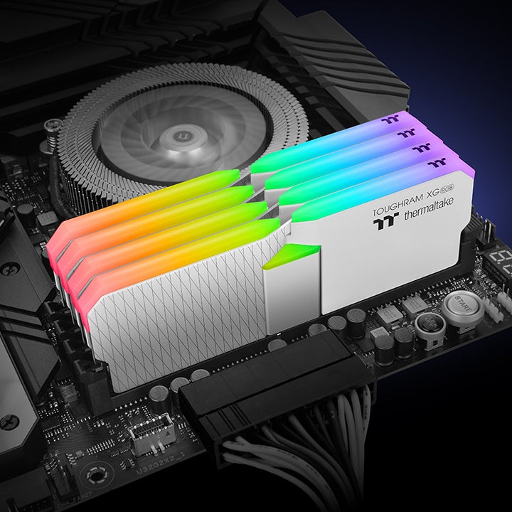 Thermaltake TOUGHRAM XG RGB White 32GB (2x16GB) DDR4 3600MHz C18 Memory